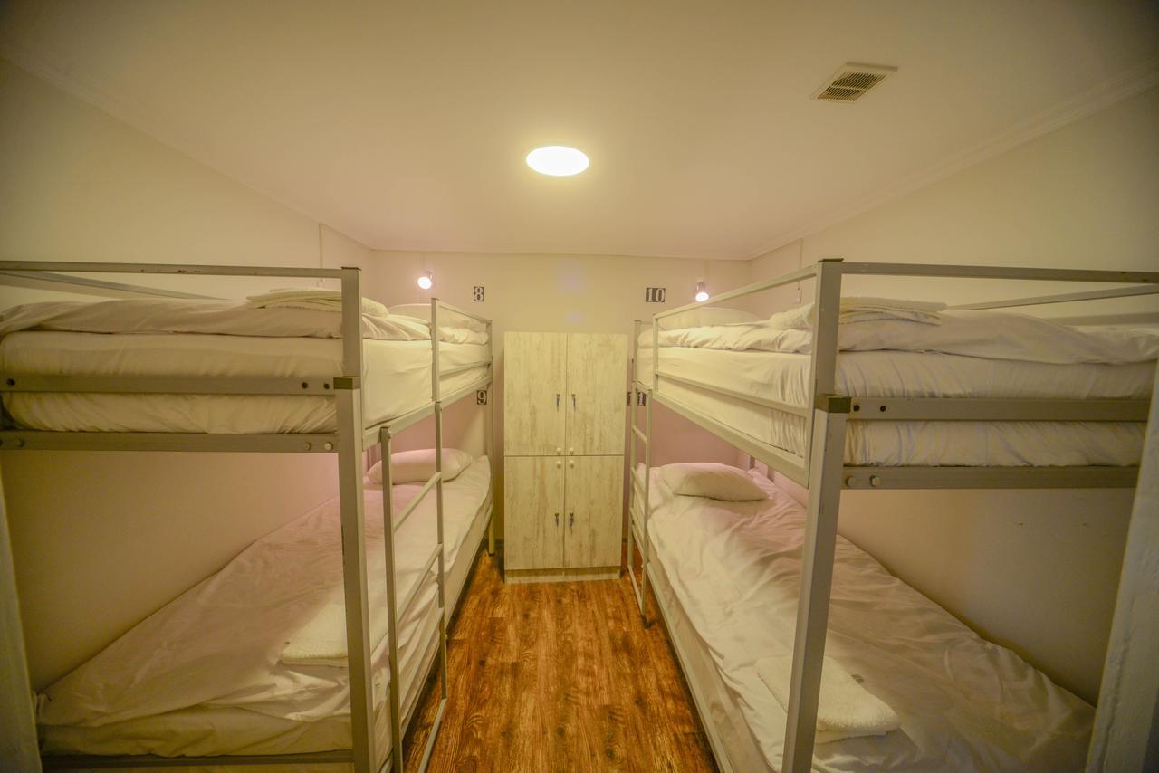 Bon Voyage Hostel Tbilisi Ngoại thất bức ảnh